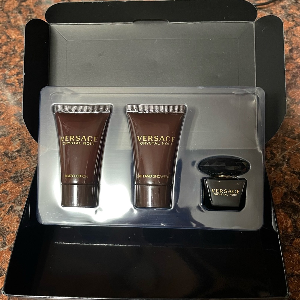 Versace Crystal Noir Gift Box